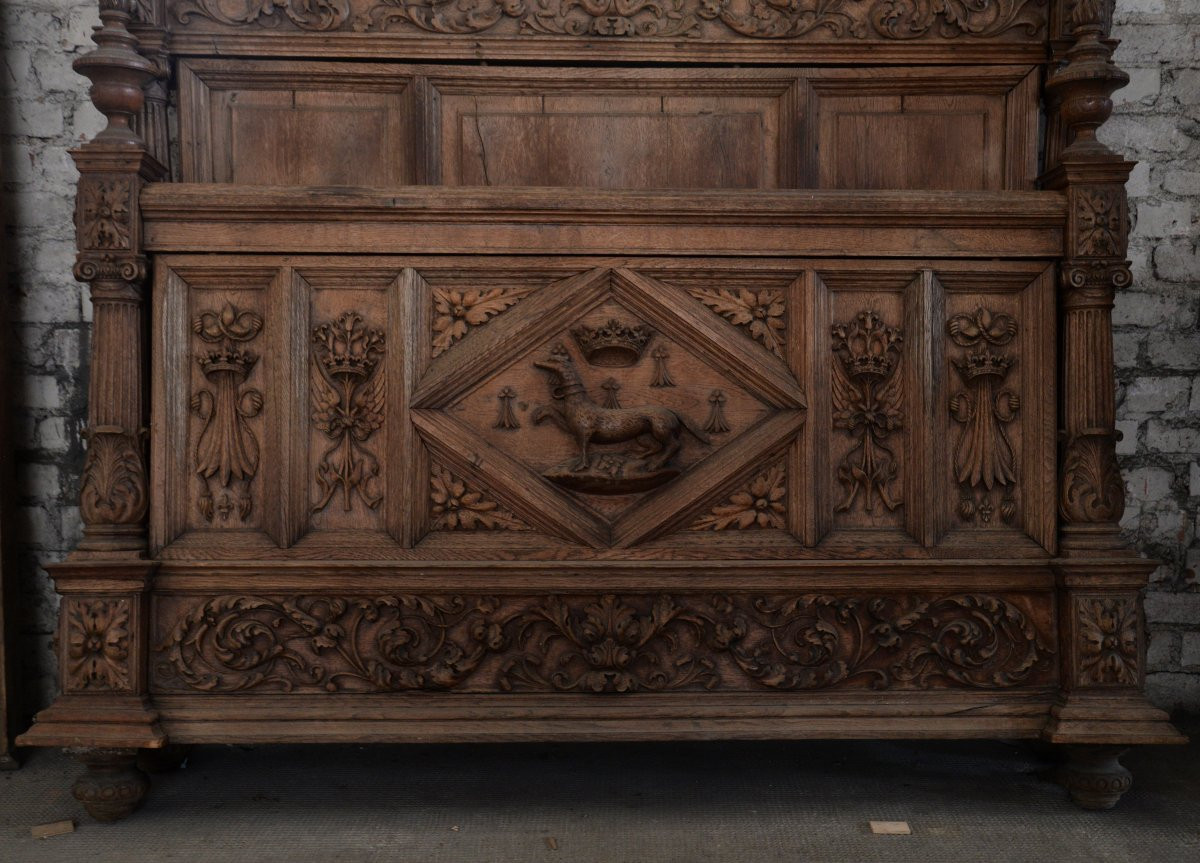 Lit monumental en chêne sculpté, de style Néo-Renaissance, vers 1885-photo-4