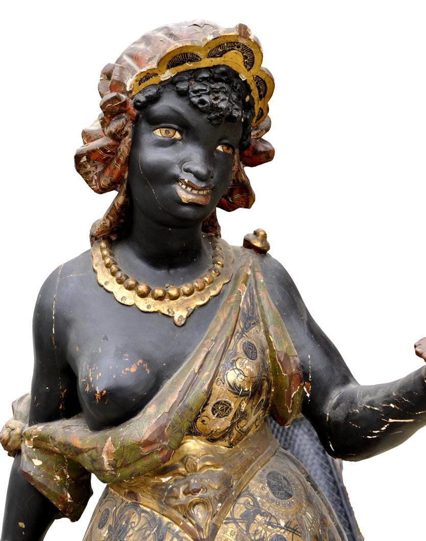 Nubienne porte-torchère en bois polychrome sculpté et doré-photo-2