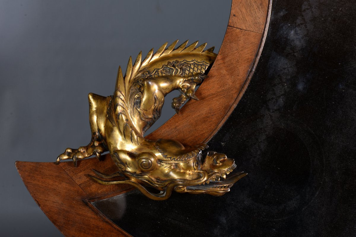 Gabriel Viardot (att. To) - Rare Japanese-style Mirror In The Shape Of A Crescent Moon With A Bronze Dragon-photo-2