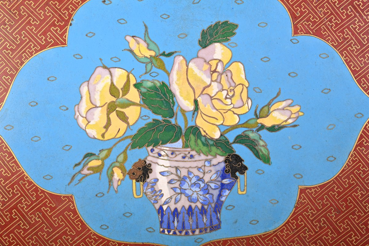 Plateau japonisant en bronze doré et plaque émaillée, monogrammé “J.B” et daté “1er juin 1876”-photo-2