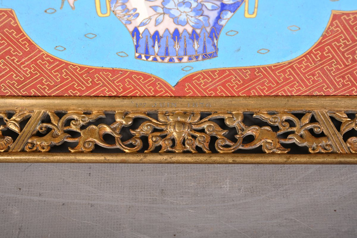 Plateau japonisant en bronze doré et plaque émaillée, monogrammé “J.B” et daté “1er juin 1876”-photo-5