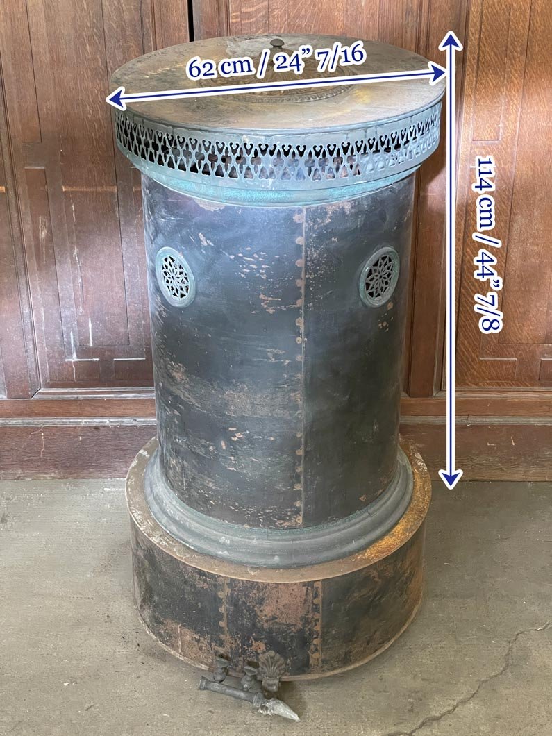 Calorifère mobile cylindrique en métal à galerie ajourée néo-gothique, XIXe siècle-photo-6