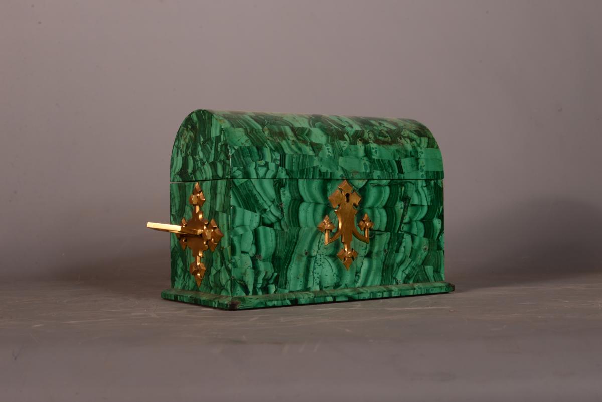 Box Bombed Malachite Russia End XIXth Century-photo-1