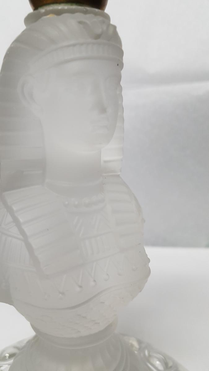 Pair Of Egyptian Bust In Pressed Glass Forming Candelabra-photo-2