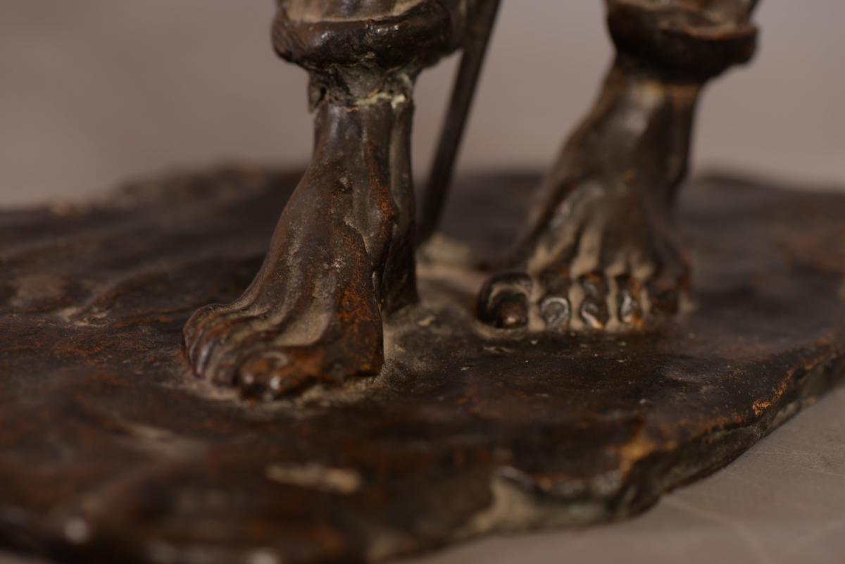 Alfredo Pina, Peasant Sharpening His Scythe, Bronze With Brown Patina-photo-3