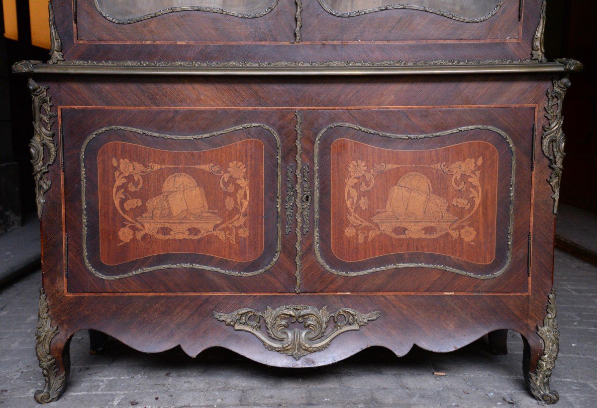 Large Louis XV Style Showcase Marquetry And Bronzes-photo-2