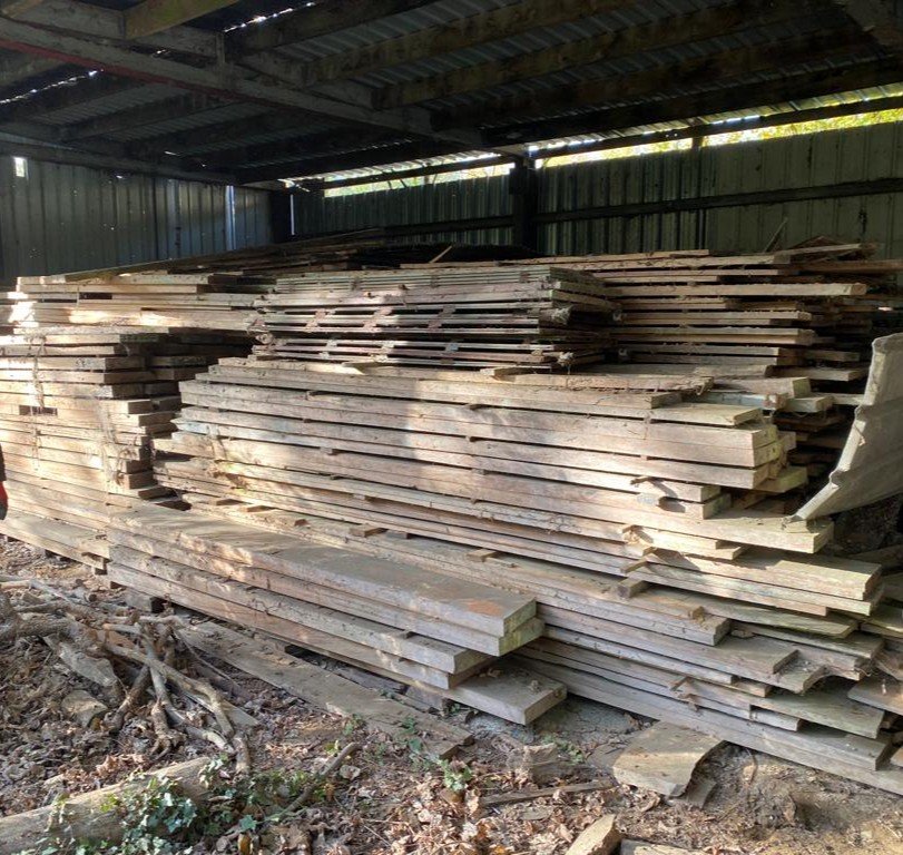 Important Lot Of Sipo Wood (mahogany) Planks About 70m3-photo-6