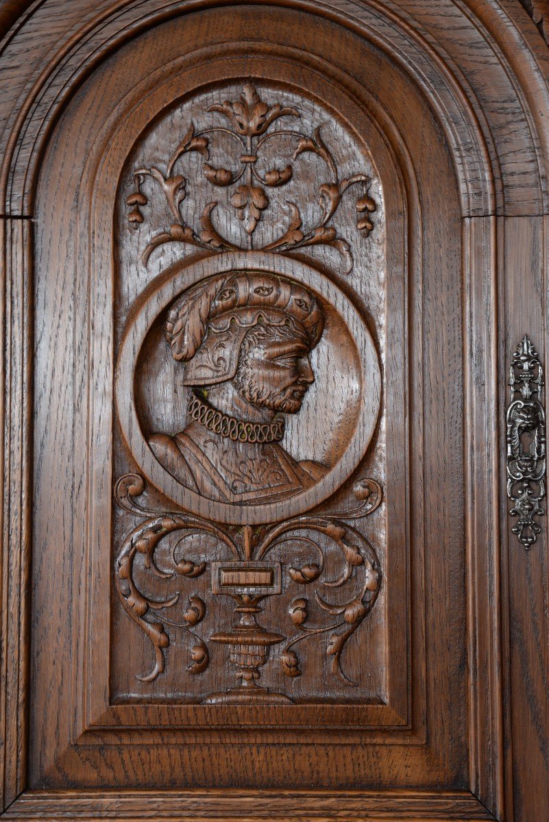 Neo-renaissance Oak Dining Room-photo-4