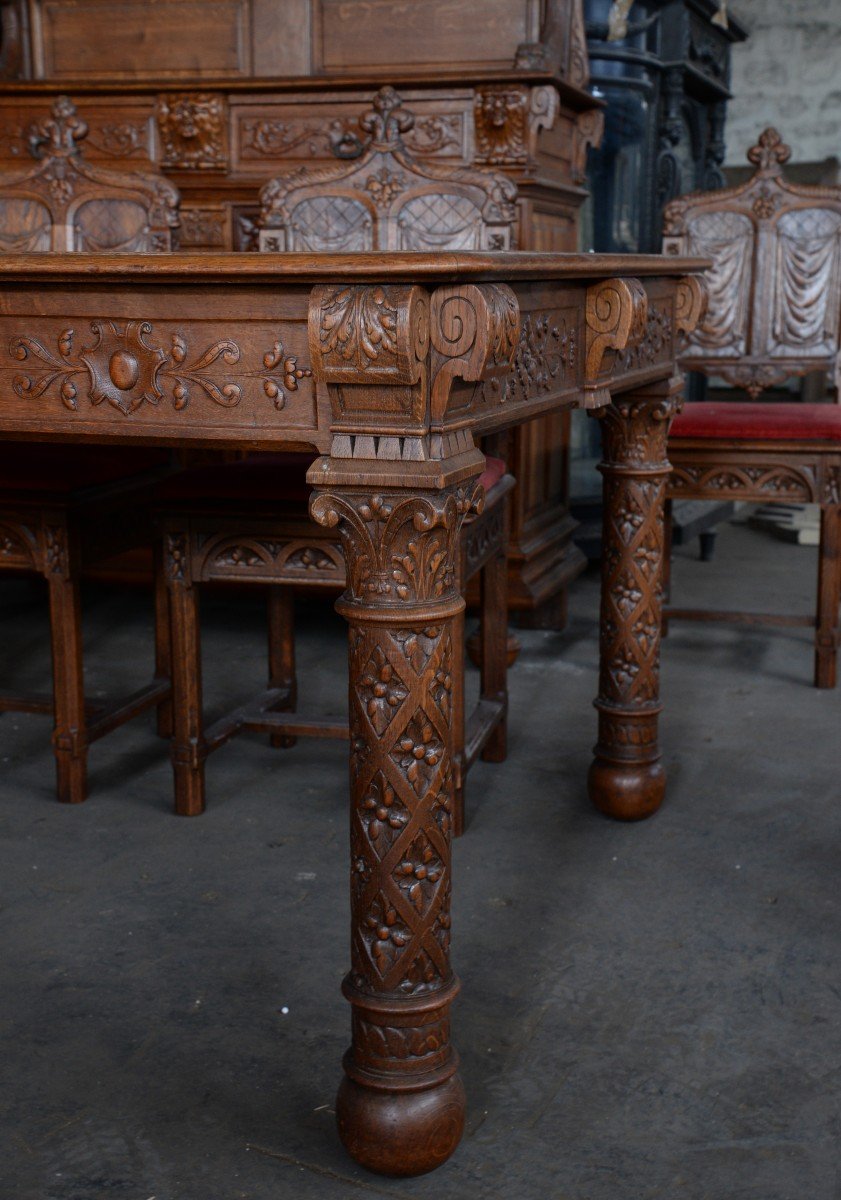 Neo-renaissance Oak Dining Room-photo-5