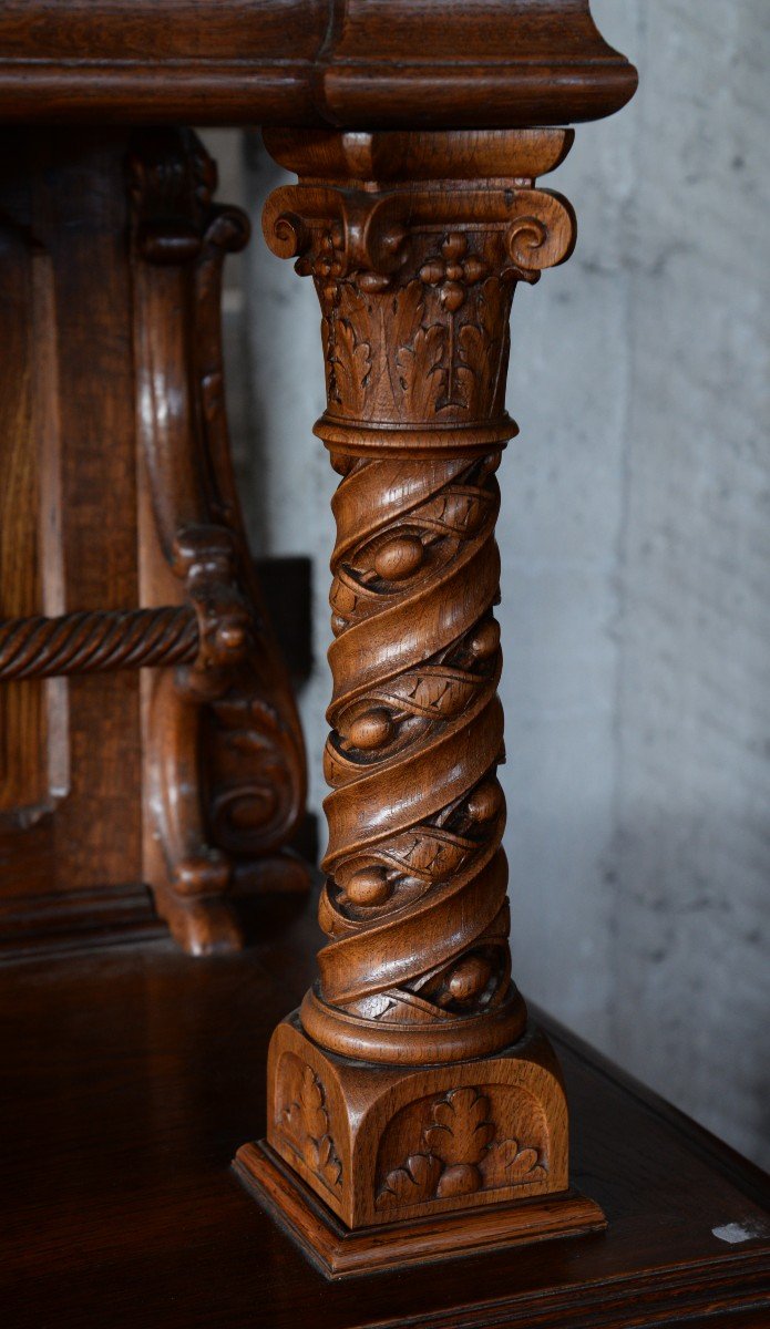 Neo-renaissance Oak Dining Room-photo-6