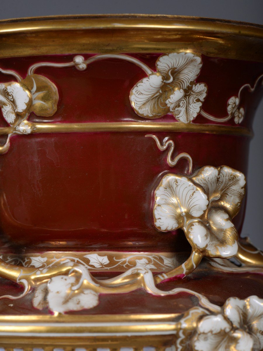 Vase en porcelaine à décor Néoclassique-photo-1