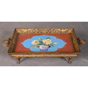 Plateau japonisant en bronze doré et plaque émaillée, monogrammé “J.B” et daté “1er juin 1876”