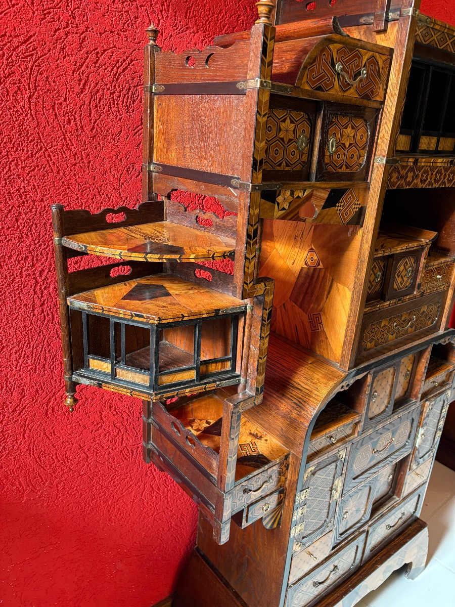 Kazaridana – Japanese Meiji Decorative Display Cabinet -photo-4