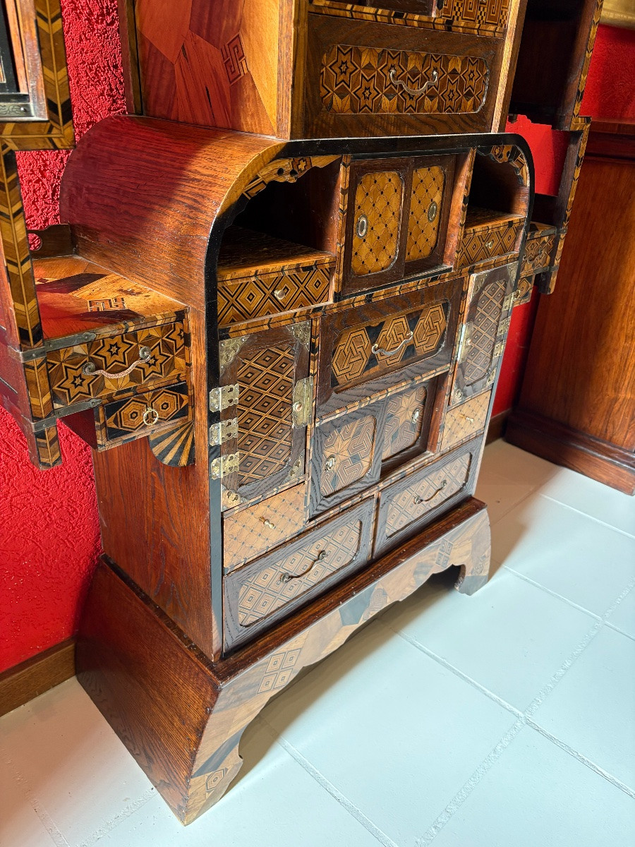 Kazaridana – Japanese Meiji Decorative Display Cabinet -photo-5