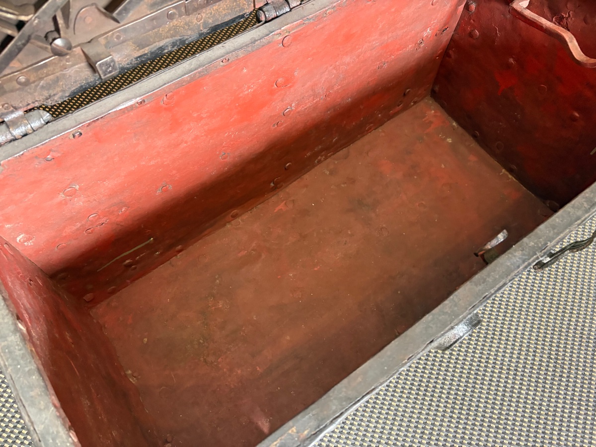 Antique German Iron Casket, 17th/18th Century-photo-2