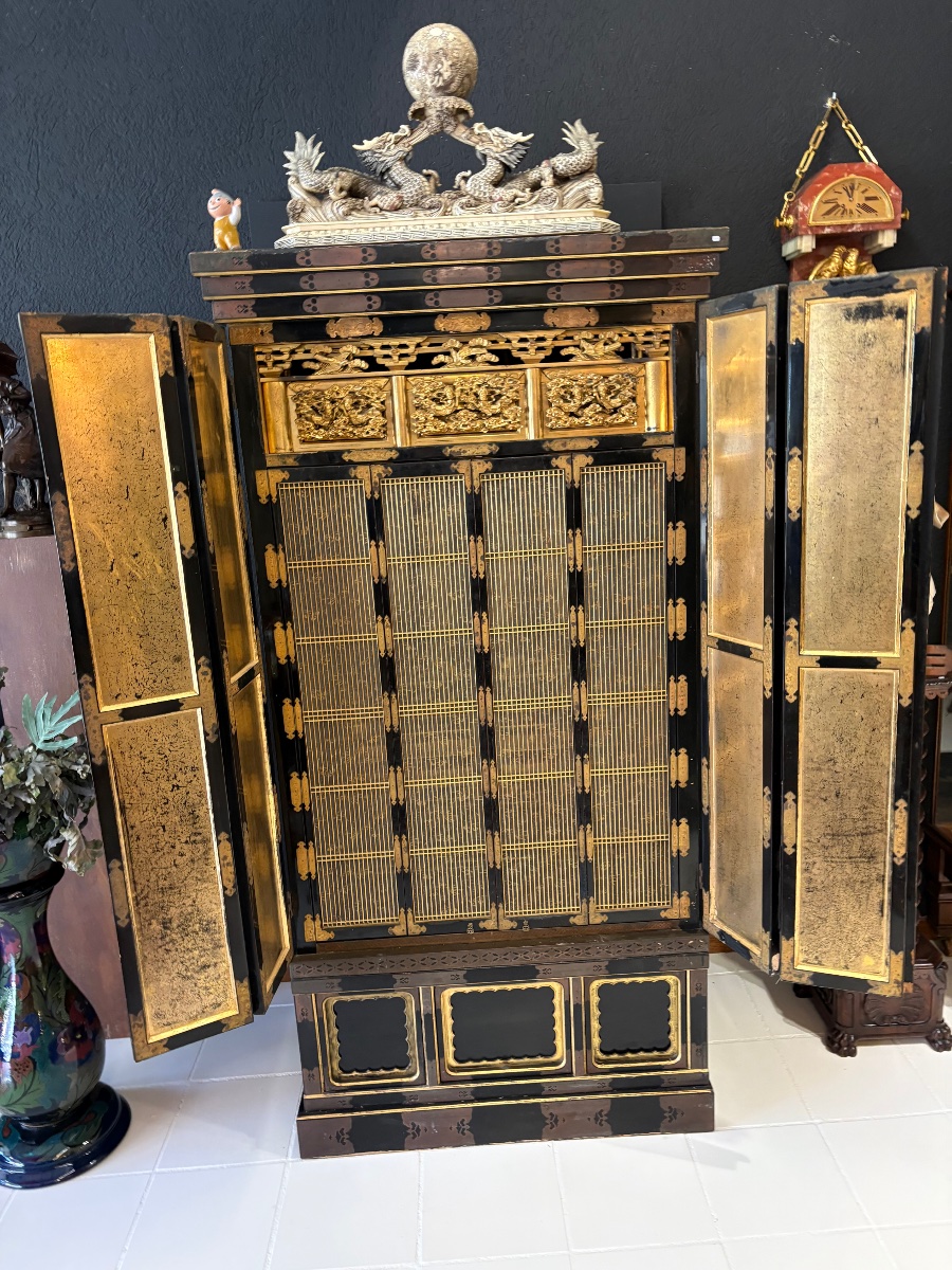 Butsudan japonais ancien – Autel bouddhiste domestique en laque noire et feuilles d'or Japon-photo-2