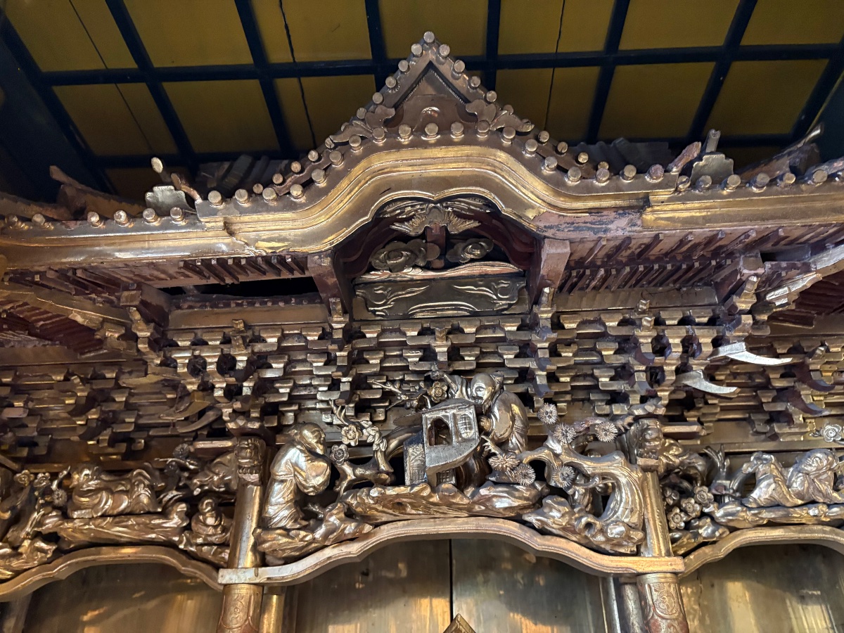 Butsudan japonais ancien – Autel bouddhiste domestique en laque noire et feuilles d'or Japon-photo-8