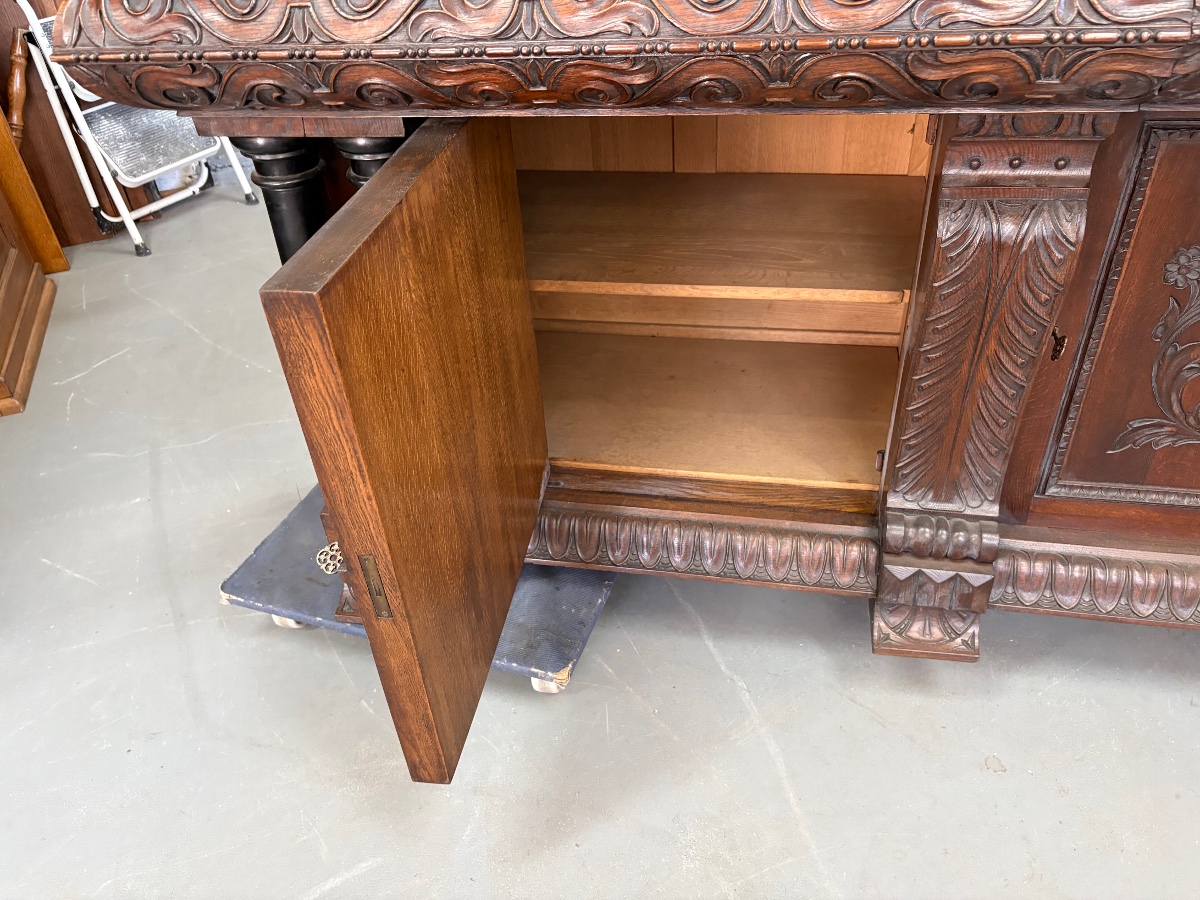 Buffet ancien — chêne, style néo-Renaissance (vers 1870-1910)-photo-6