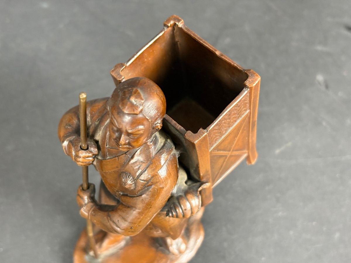 Japanese Bronze Okimono — A Pilgrim Traveler With A Conch Shell-photo-4