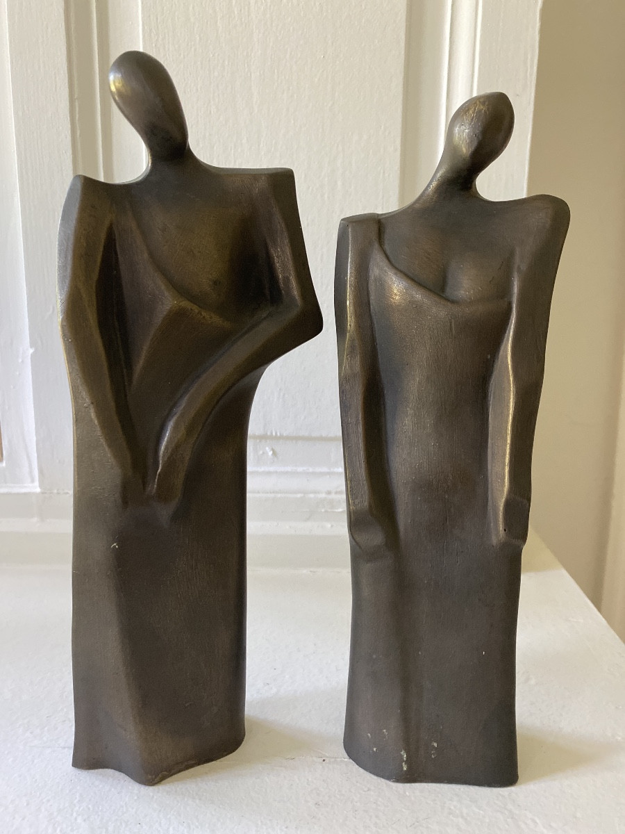 Paire de sculptures modernistes en bronze signées DIZA – Couple stylisé