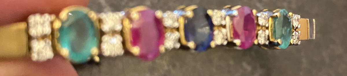 Set In 18-carat (750/1000)yellow And White Gold Set With Precious Stones: Rubies, Sapphires,-photo-4