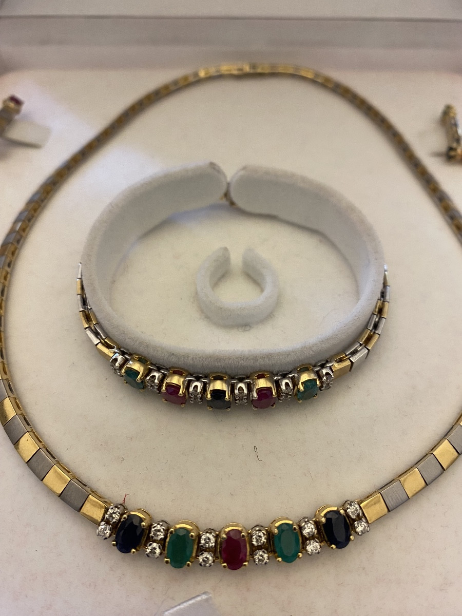 Set In 18-carat (750/1000)yellow And White Gold Set With Precious Stones: Rubies, Sapphires,