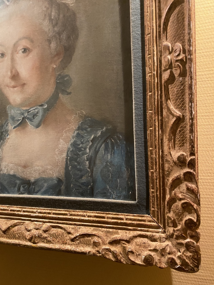 Pastel du XVIIIᵉ Portrait de Dame en Bleu  Ecole française du XVIIIe. Cercle de Perronneau-photo-3