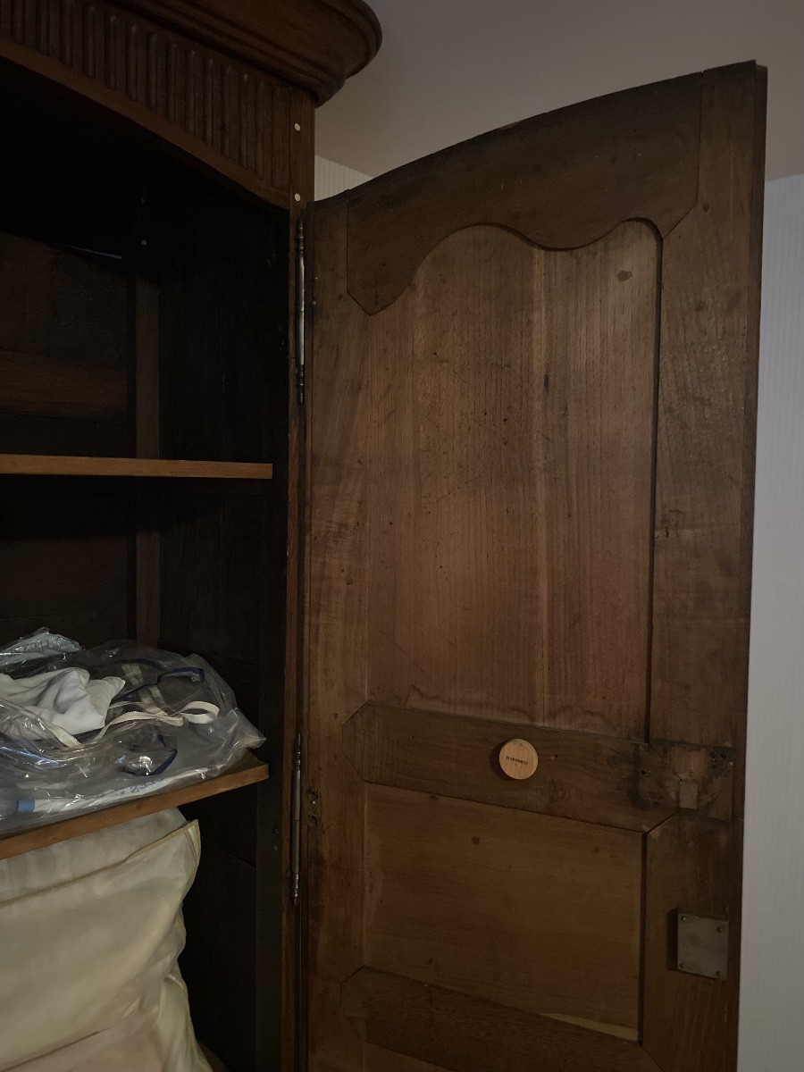 Louis XV Style Regional Wardrobe In Solid Oak – Southwest France – Late 18th Century-photo-8
