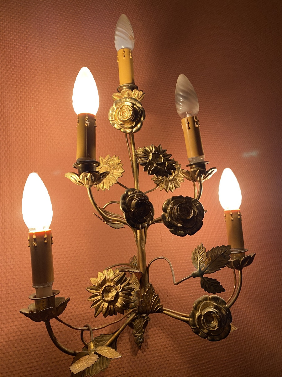 Pair Of Gilt Metal Floral Wall Sconces, Italian Work, Circa 1950-photo-3