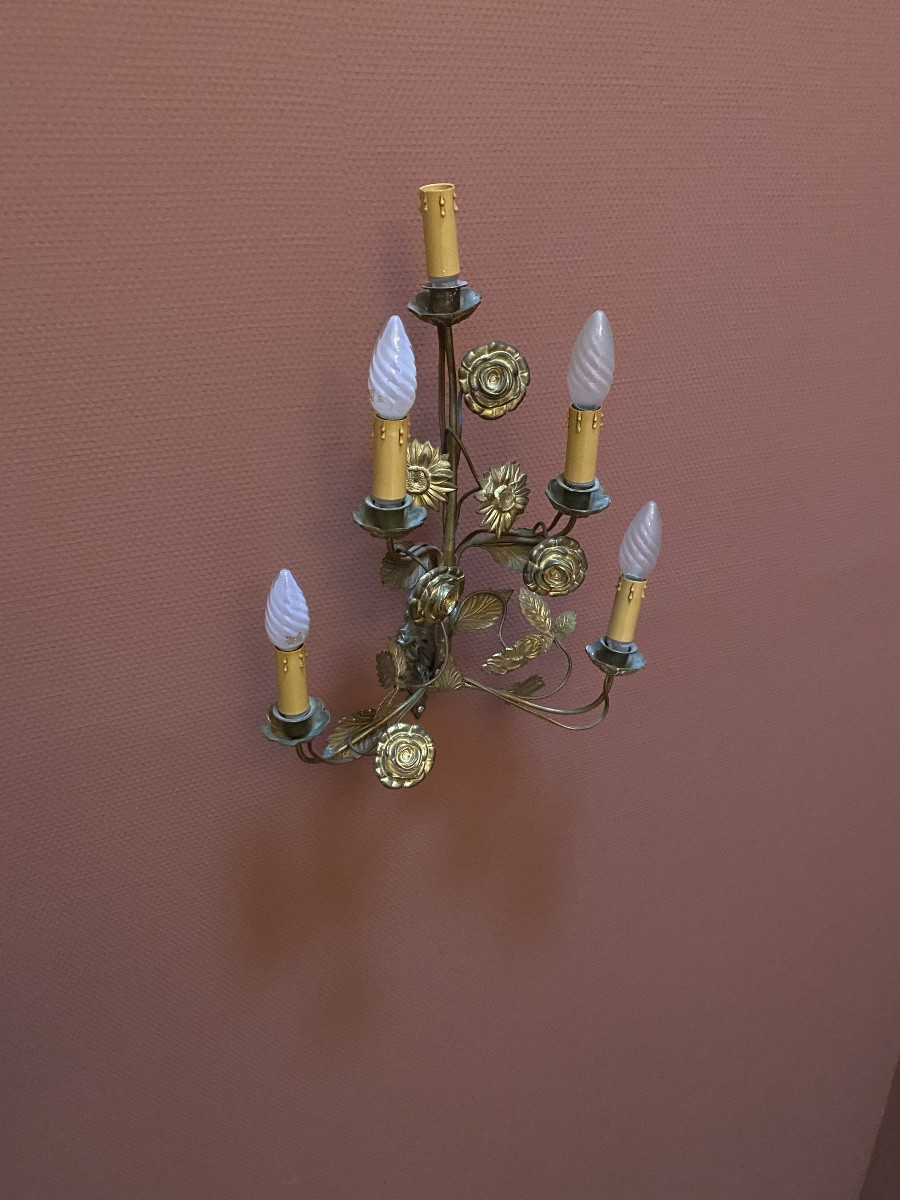 Pair Of Gilt Metal Floral Wall Sconces, Italian Work, Circa 1950-photo-4