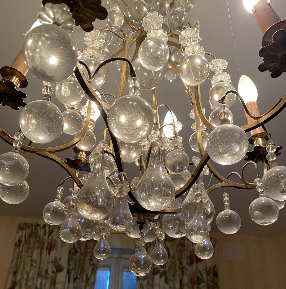 Lustre ancien à pampilles en verre soufflé (vers 1950) Dimensions : H. 100 cm – Ø 50 cm-photo-3