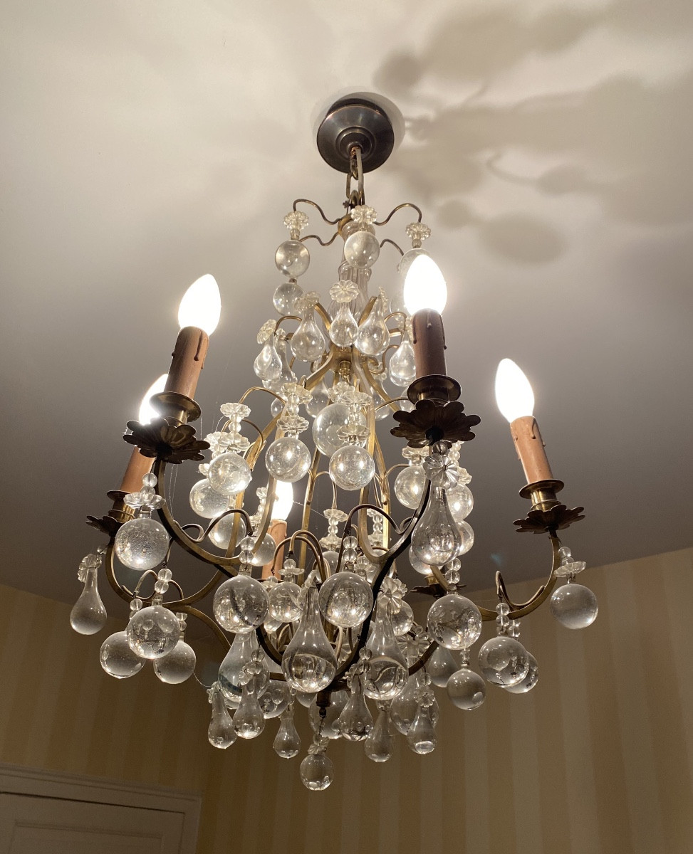 Lustre ancien à pampilles en verre soufflé (vers 1950) Dimensions : H. 100 cm – Ø 50 cm