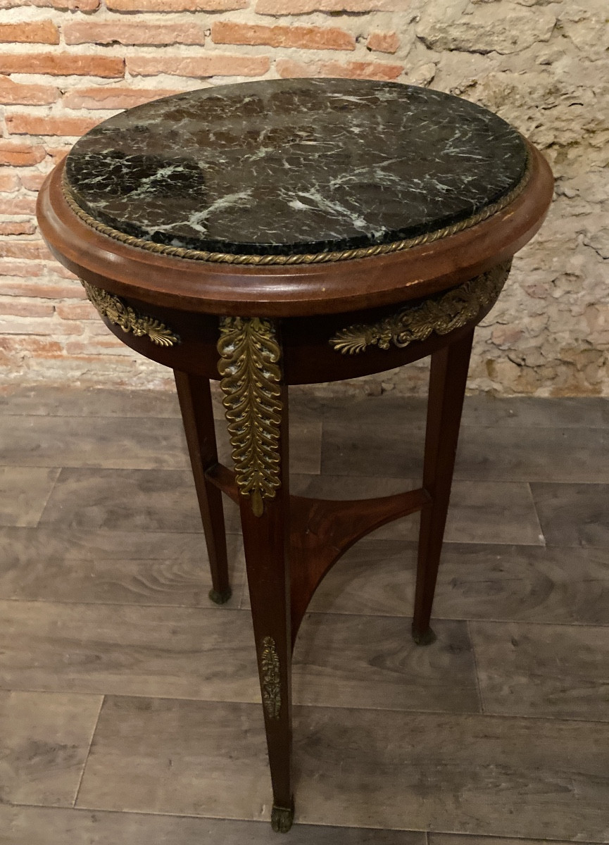 Sellette Empire en acajou et bronze doré, plateau de marbre noir veiné blanc – début XIXᵉ 