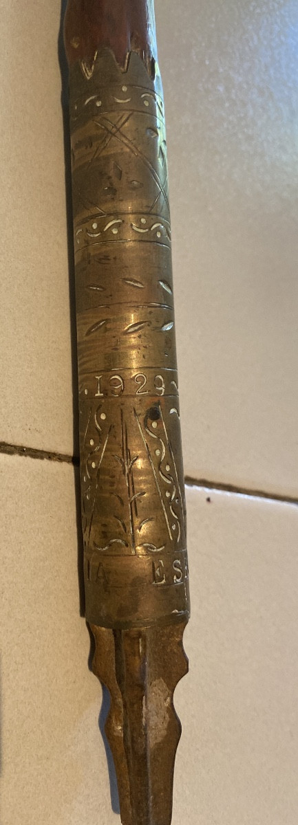 Antique Basque Makila Dated 1929 - Horn Handle - Wall Display With Gold Prayer Mat-photo-4
