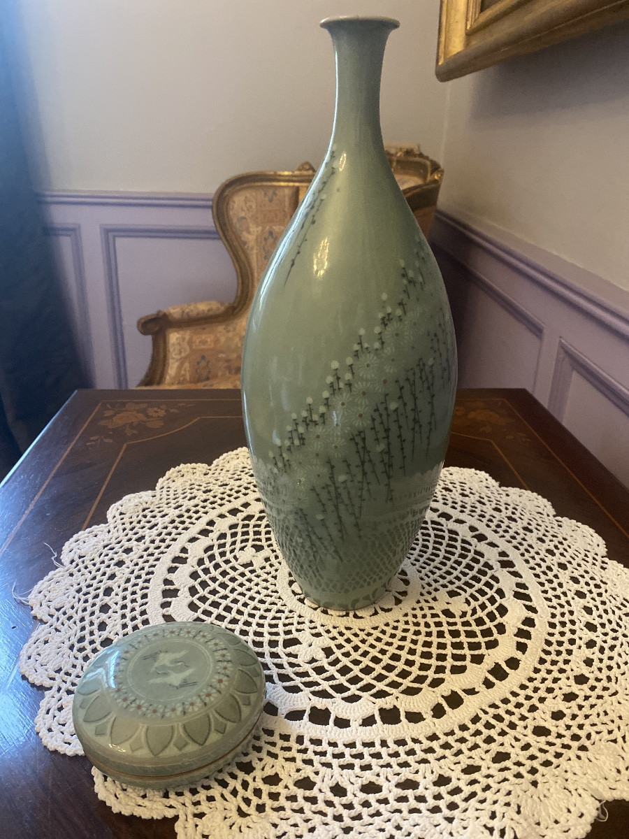 Antique Joseon Celadon - Bottle Vase And Matching Covered Box-photo-7
