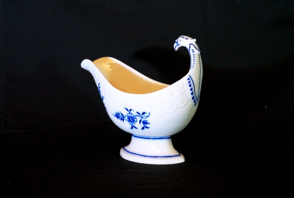 Saucière En Porcelaine De Tournai Début XIXe-photo-3