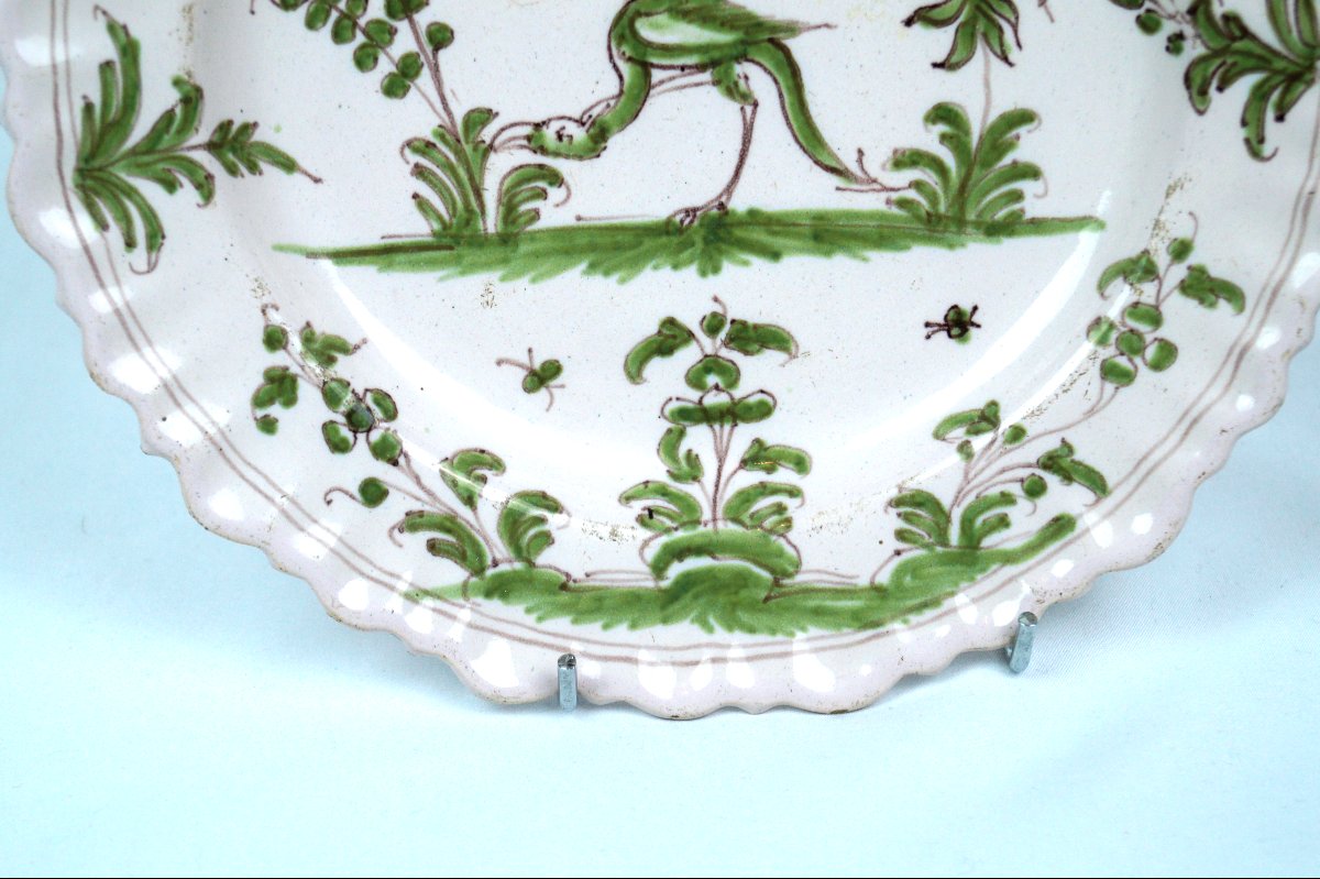 Assiette en faïence de Moustiers - époque XVIIIe siècle-photo-4