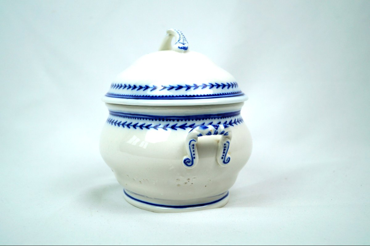 Tournai Porcelain Sauceboat - 19th Century-photo-3
