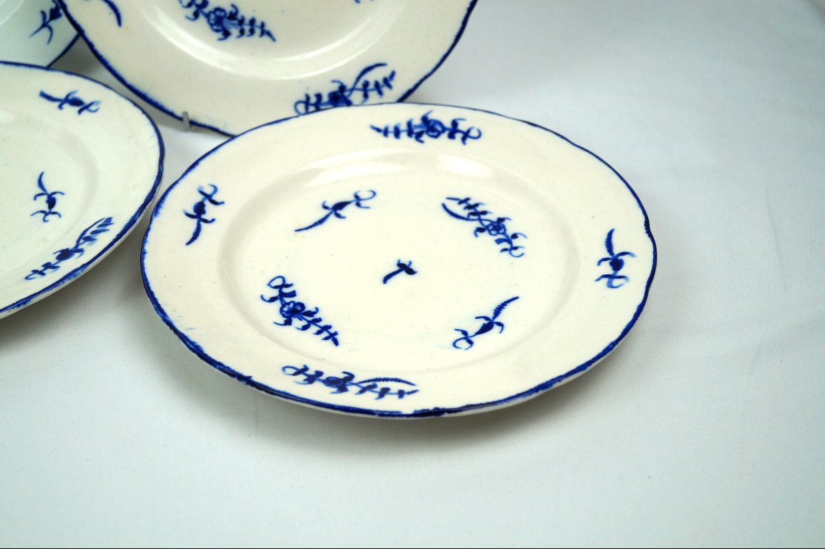 Six assiettes en porcelaine de Chantilly - XVIIIe-photo-4