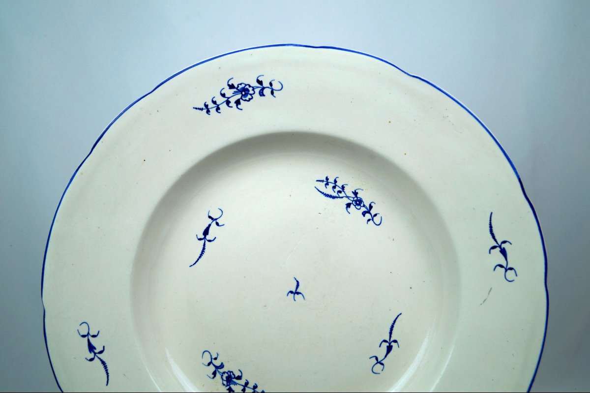 Large Chantilly Porcelain Dish - 18th Century-photo-2