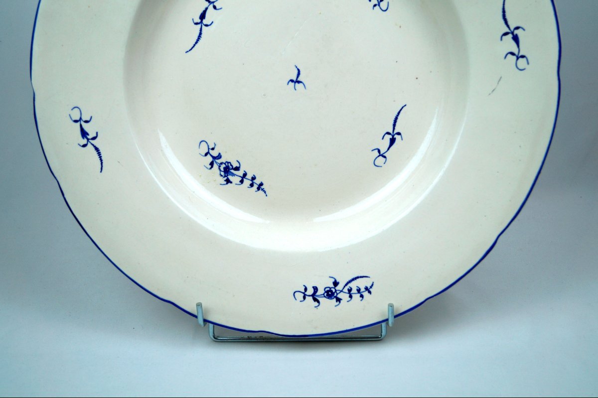 Large Chantilly Porcelain Dish - 18th Century-photo-3