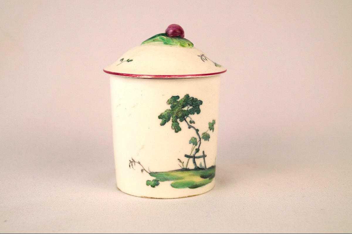 Pot à fard en porcelaine de Mennecy - XVIIIe-photo-4