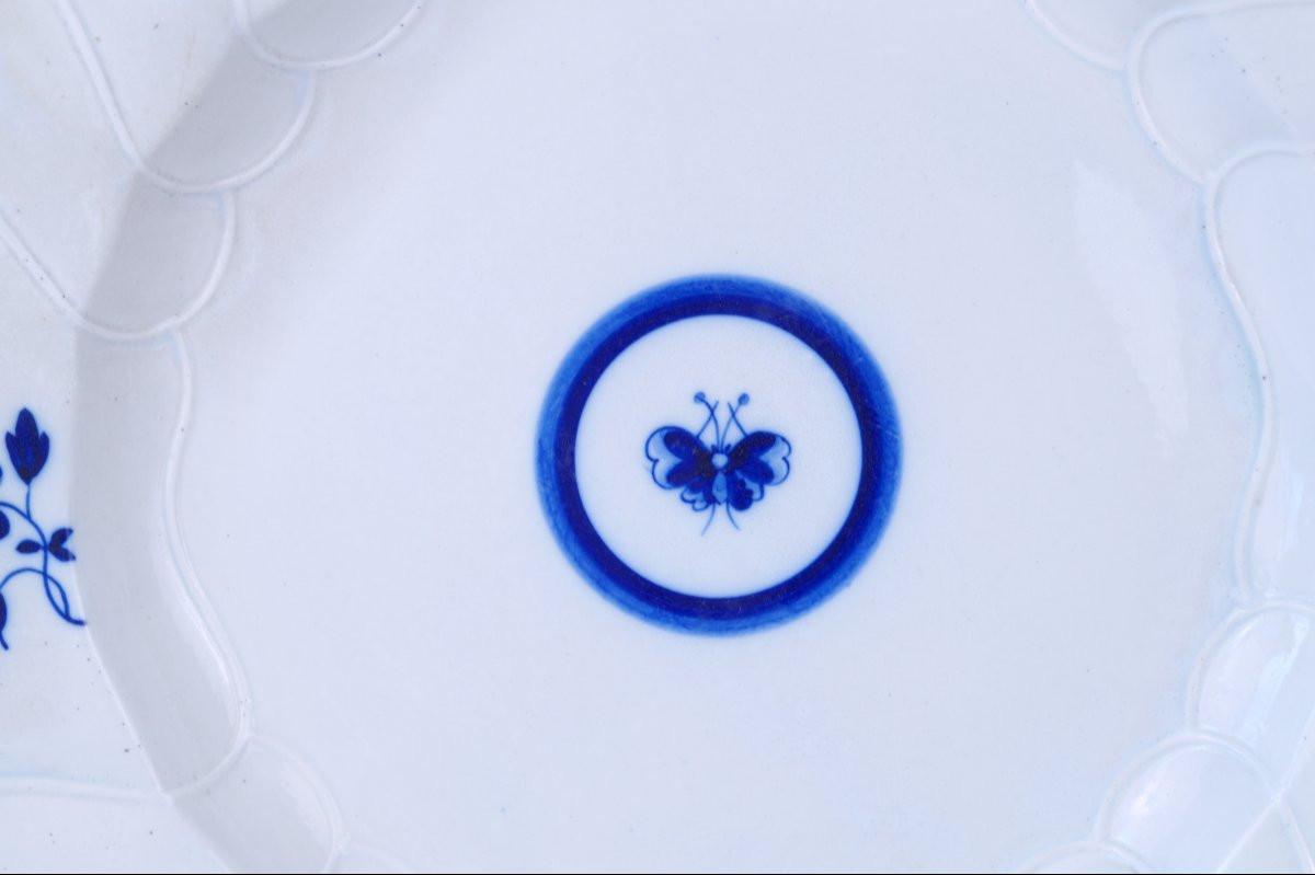Grand plat en porcelaine de Tournai - XVIIIe-photo-2