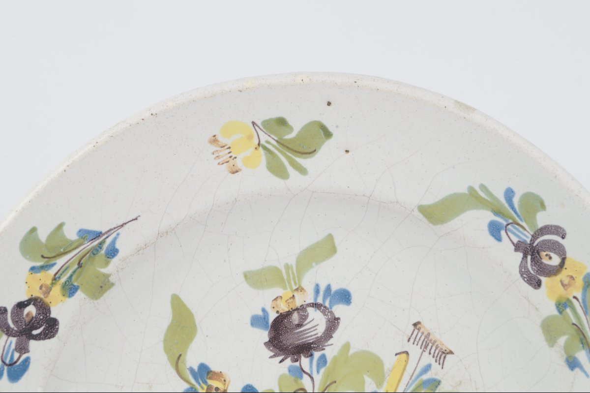 Plat en faïence de Desvres - XVIIIe-photo-2