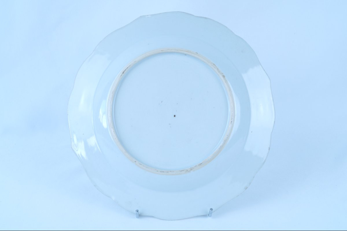 Assiette en porcelaine de Chine , famille rose, scène européenne portuaire, Qianlong, XVIIIe -photo-3