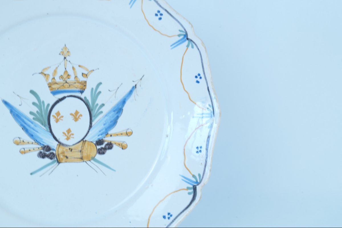 Assiette en faïence pré-révolutionnaire - Nevers - XVIIIe siècle-photo-2