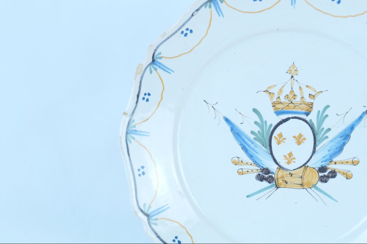Assiette en faïence pré-révolutionnaire - Nevers - XVIIIe siècle-photo-4