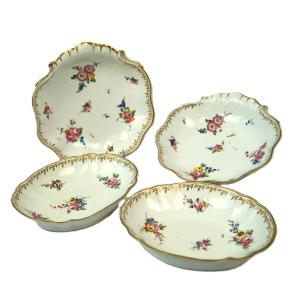 Porcelain Set From The Clignancourt Factory - 18th Century