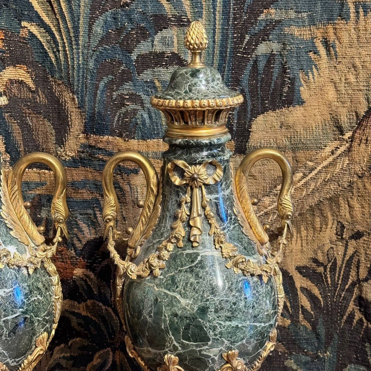 Paire De Grandes Cassolettes En Marbre Montées Sur Bronze D’époque 19ème-photo-3