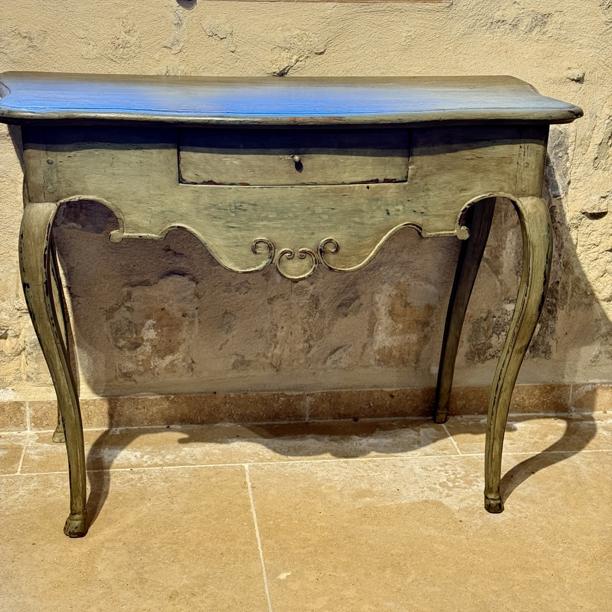 Console provençale galbée en bois peint – XVIIIe siècle